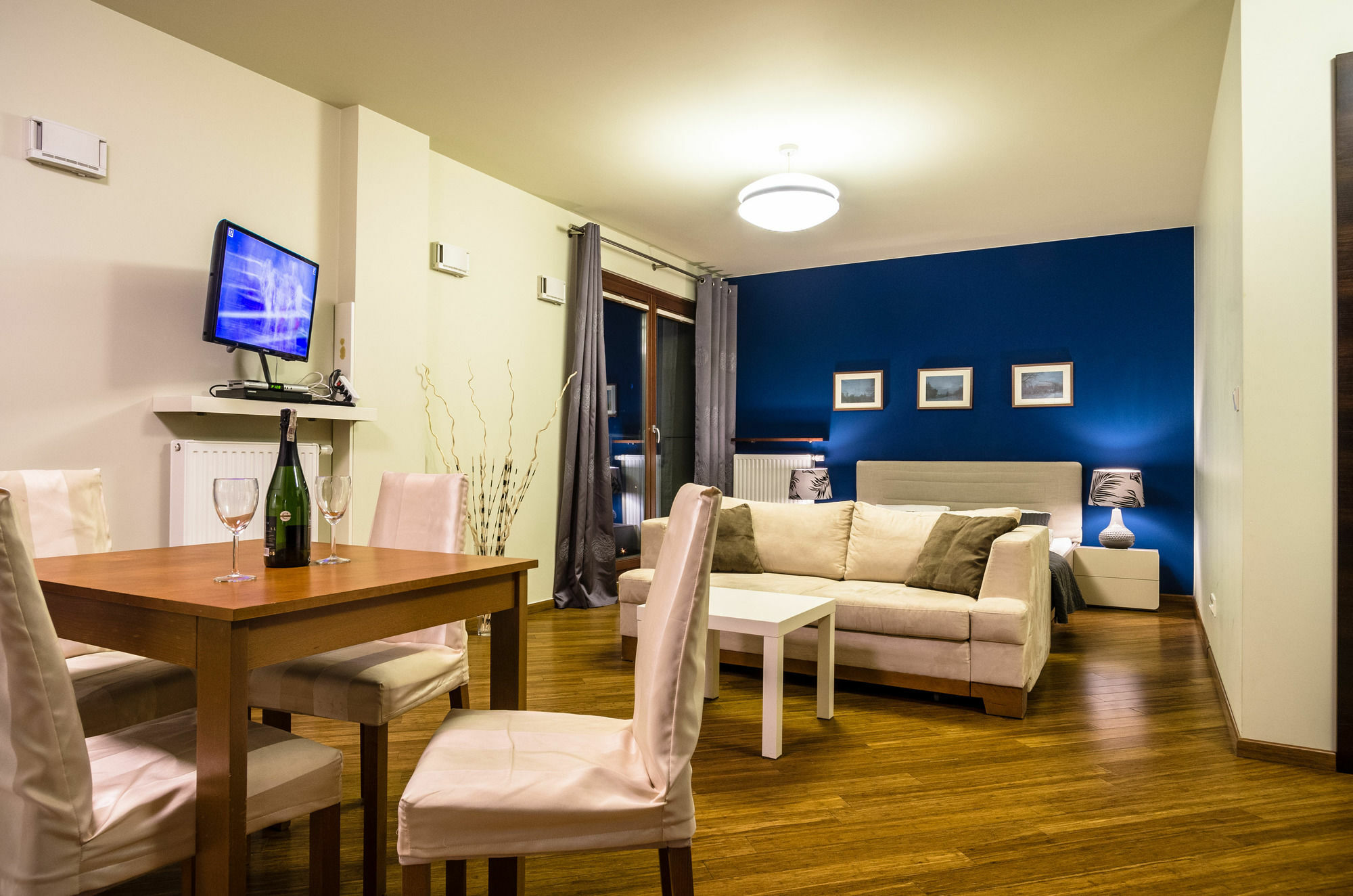 Silver Apartments Варшава Екстериор снимка